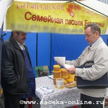 Двух пчеловодов-нарушителей поймали на ярмарке меда в Ижевске
