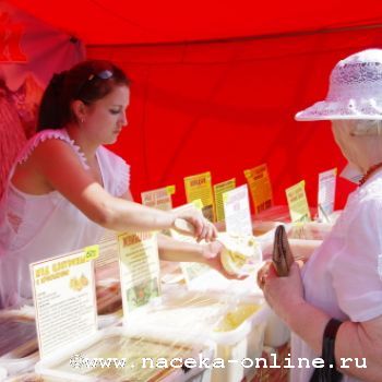 Свежий мед в Челнах стоит от 1300 до 2000 рублей